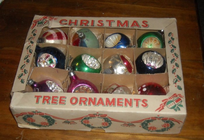 Vintage ornaments christmas tree glass antique small unique ideas collecting looking very originally table which used these little top